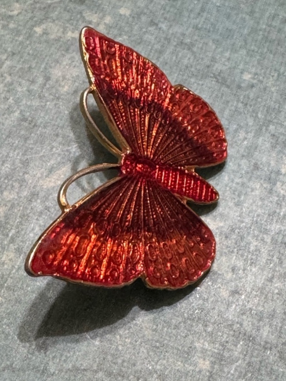 BUTTERFLY PIN